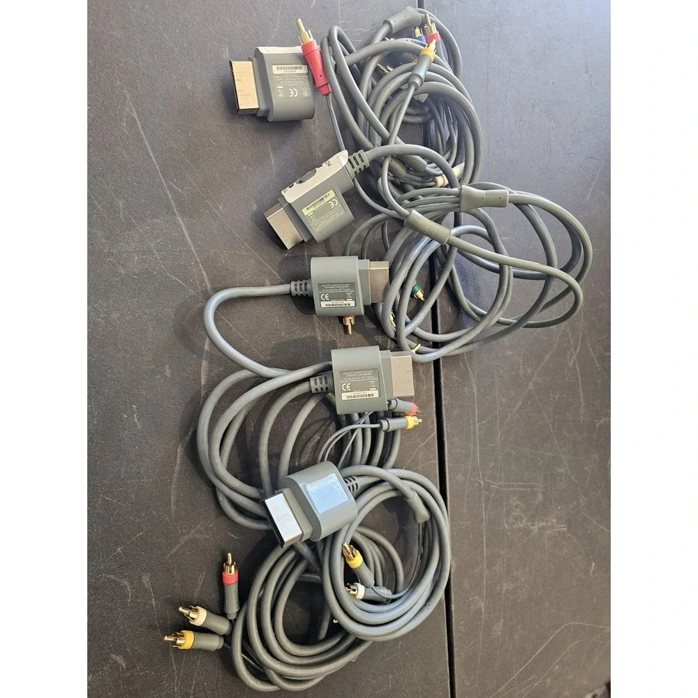 Xbox 360 Accesory  9x AC Plugs 7x Composite 2x Component & Xbox One Kinect Cord